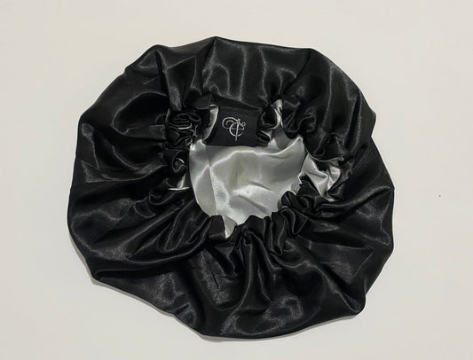 Black & Silver Adult Bonnet